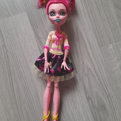 Monster High dukke