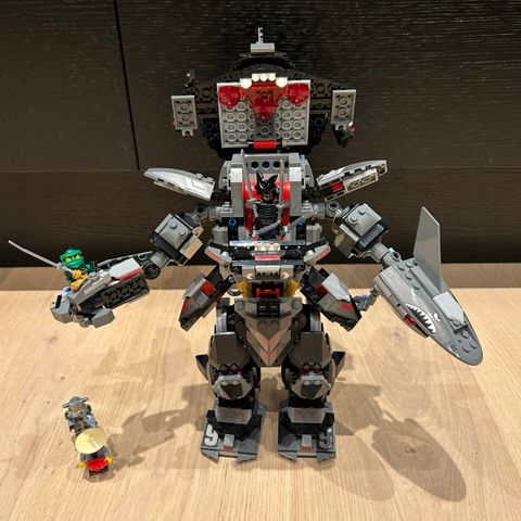 Lego Ninjago | Garmans robotmann og Ildrobot