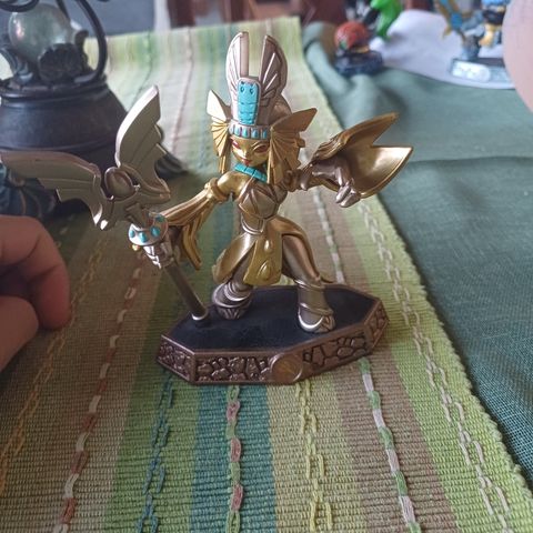 Golden queen, skylanders imaginators