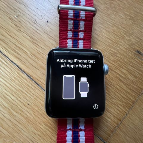 2 stk Apple watch + reim + lader