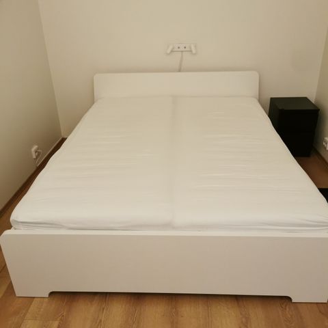 Askvoll dobbelt seng(IKEA) 160/200