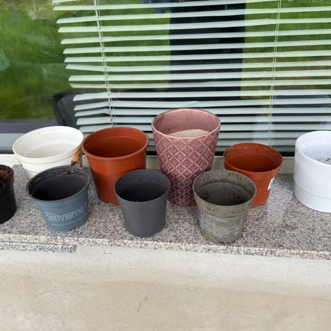 Pots