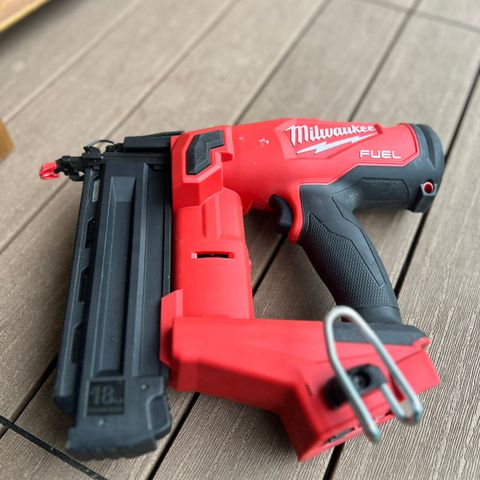 MILWAUKEE M18 FN18GS Gi Bud!