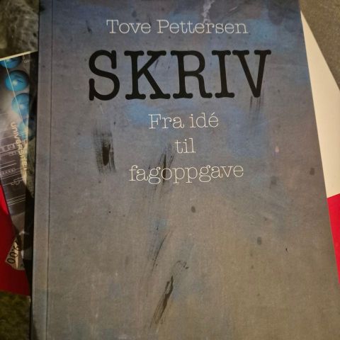 Skriv fra idé til fagoppgave