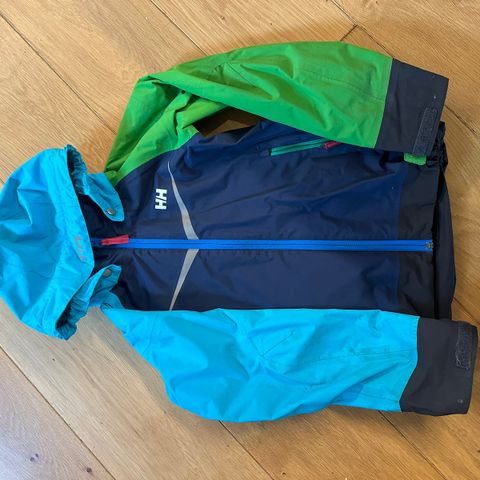 Vind/vanntett jakke fra Helly Hansen str 128