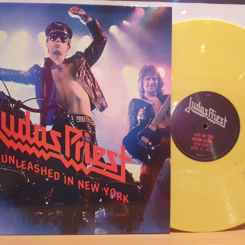 28359 Judas Priest - Unleashed In New York Mudd Club April 11, 1979 (yellow)