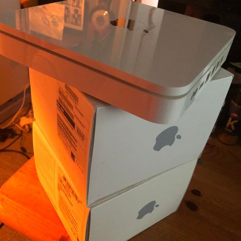 Apple Mac mini etc