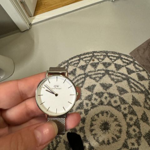 Daniel Wellington petite klokke