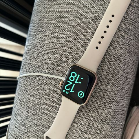 Apple Watch SE 40 mm GPS