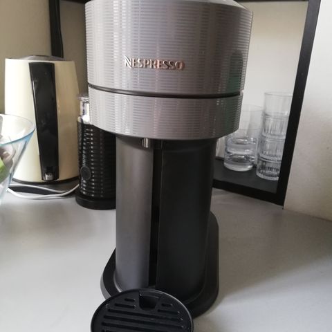 Nespresso Virtuo Kaffemaskin