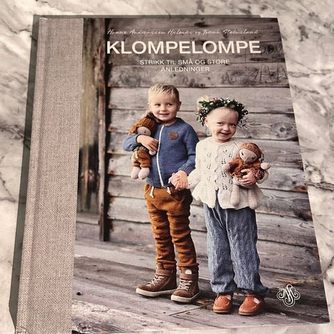 Klompelompe og Enkel Strikk