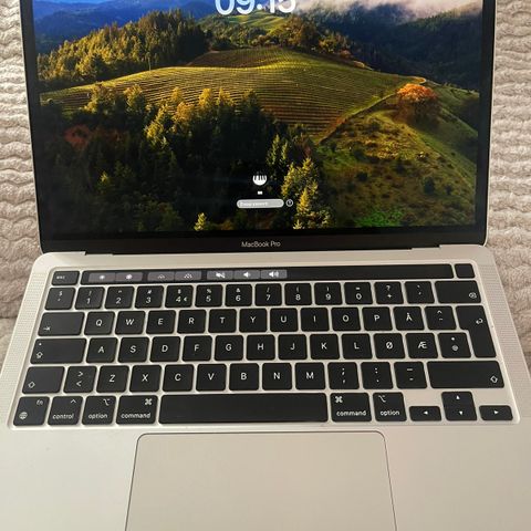 13-tommers MacBook Pro 8 GB minne  256 GB SSD