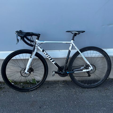 White CycloCross pro 17