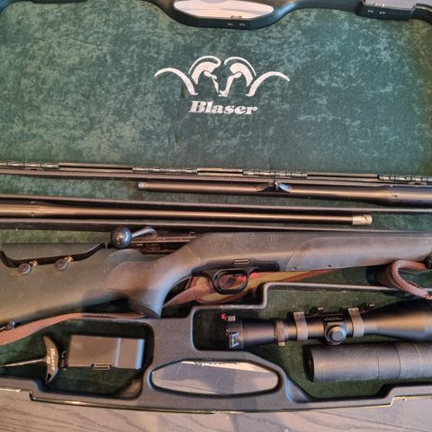 Blaser R8 pro adj. 6,5x55 og 9,3x62 med koffert