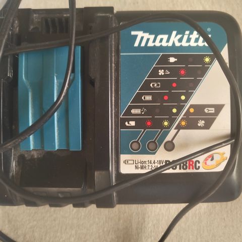 Makita lader  DC 18RC Fungerer ikke