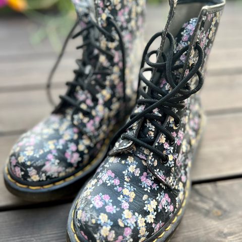 Dr. Martens