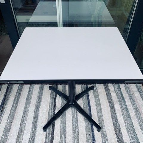 VITRA Bistro Table