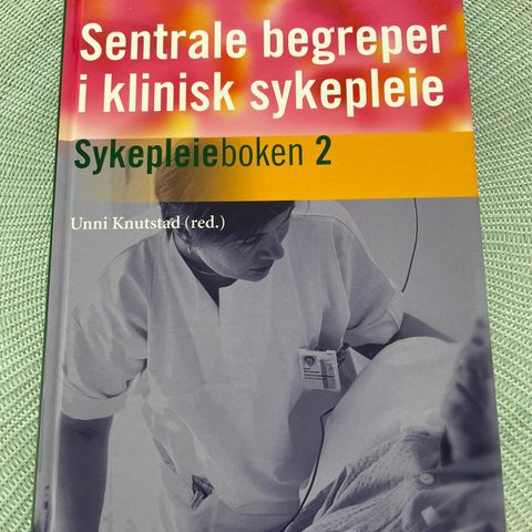 Sykepleieboken 2 fra 2010.