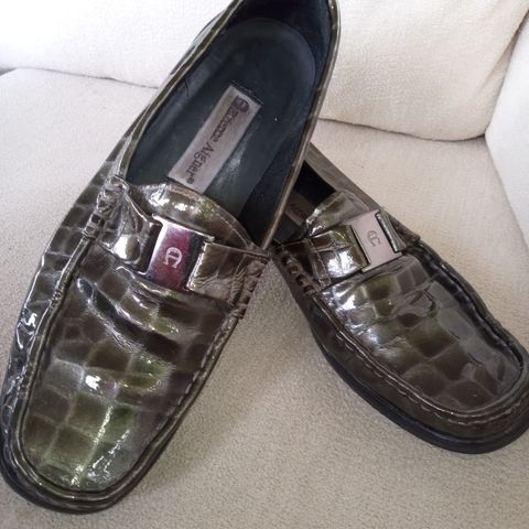 Loafers  Etienne Aigner Grønn Faux Croc str.37.5