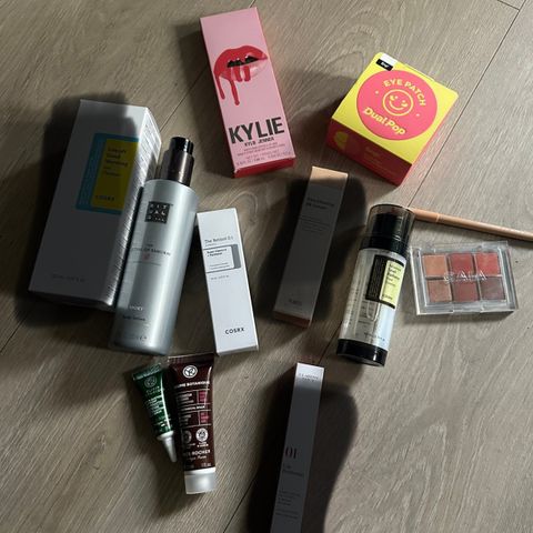 produkter selges, rituals, cosrx, clarins, caia cosmetics, Kylie cosmetics