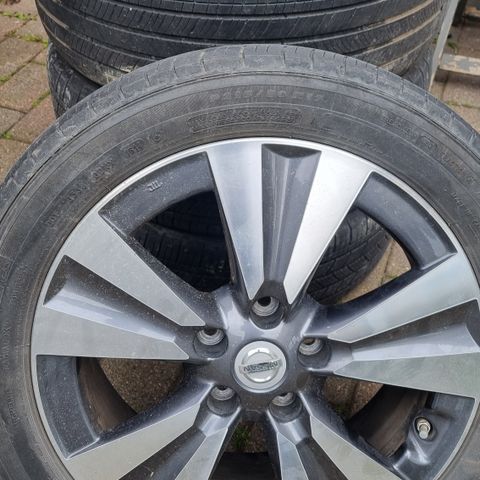 215/50R17 Originale Nissan Leaf sommerhjul med Tpms