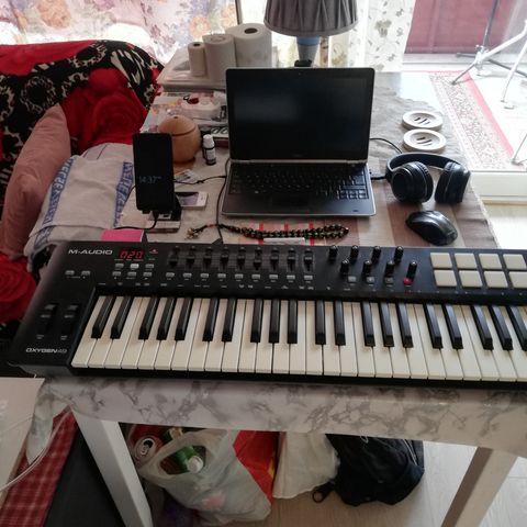 keyboard melodi. M-AUDIO oxygen49