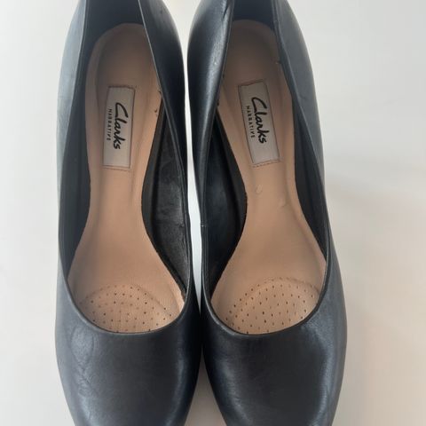 Clarks sorte pumps