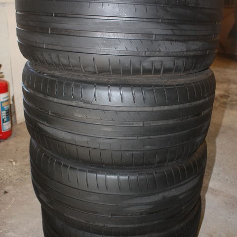 Michelin Pilot Sport. 255 40 19  sommerdekk brukt