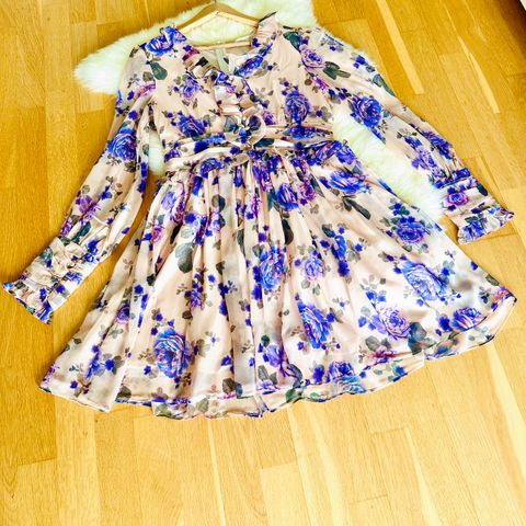 Ruffle Blue Floral Print Mini Dress (str. S-M)