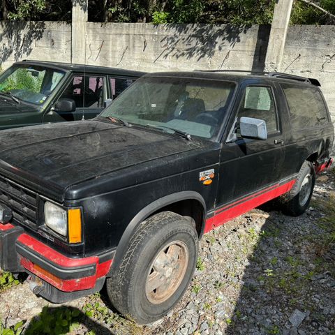 Delebil 88Chevrolet Blazer S10