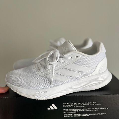 Brukt én gang Adidas sneakers, størrelse 38 2/3