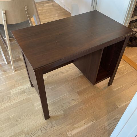 Skrivebord fra Ikea