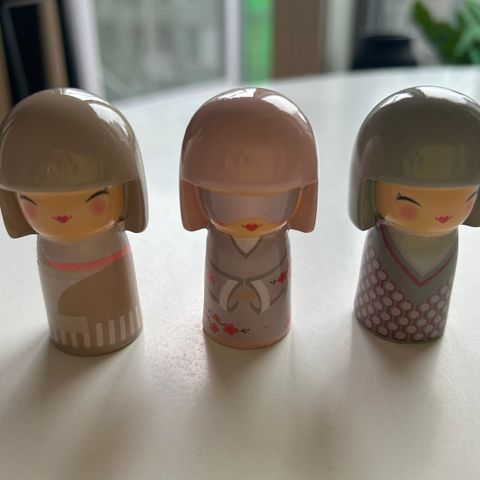 3 Kokeshi dukker fra Skincity