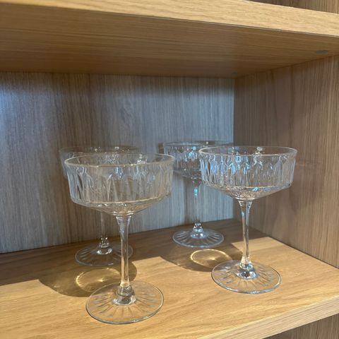 Cocktail glass