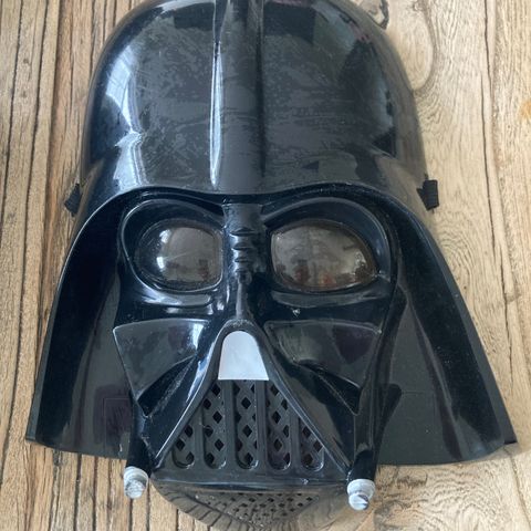 Star Wars maske med strikk