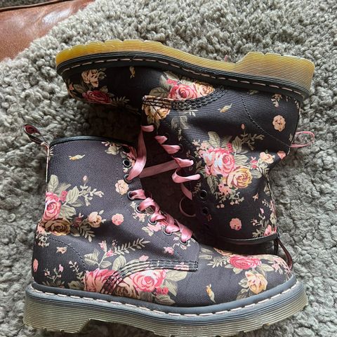 Dr. Martens