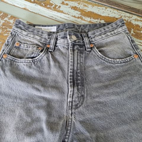 Jeans fra Zara str 36