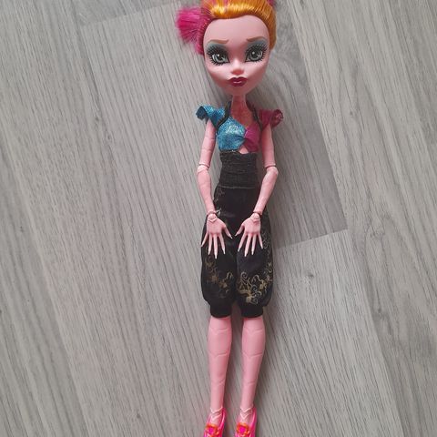 Monster High dukke