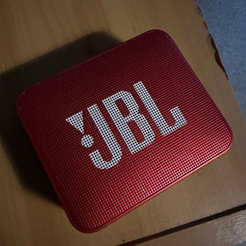 JBL høytaler for