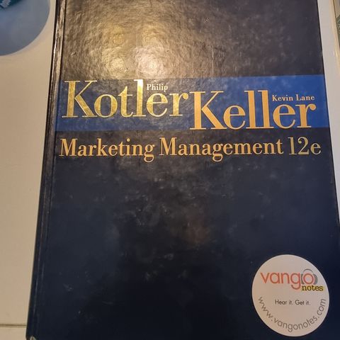 Marketing management bok til salgs!