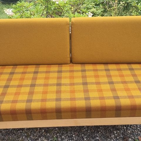 Retro sovesofa