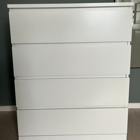 (Reservert) Malm kommode 4 skuffer