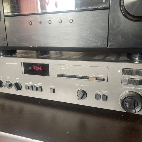 NAD 7130 Forsterker