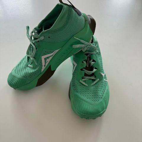 Nike Zegama Str. 44,5