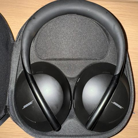 Bose NC 700 selges