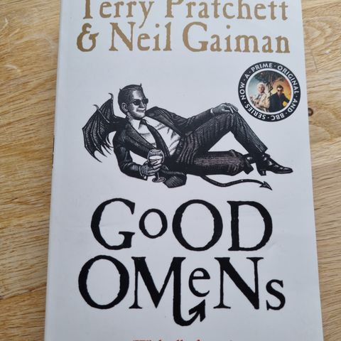 Good Omens av Terry Pratchett & Neil Gaiman