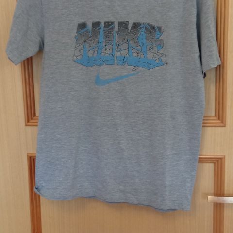 nike t-skjorte