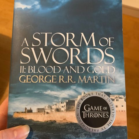 A Song of Ice and Fire: A Storm of Swords av George R R Martin.