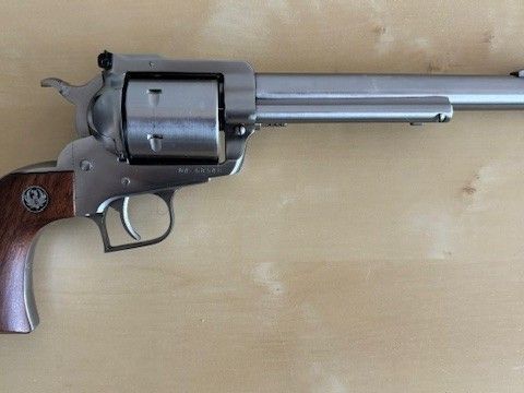 Ruger Super Blackhawk .44MAG. 7,5". Stainless steel.