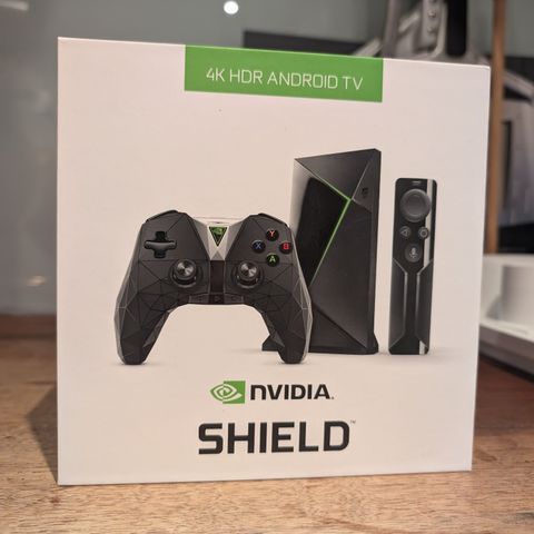 Nvidia Shield Android TV i original emballasje